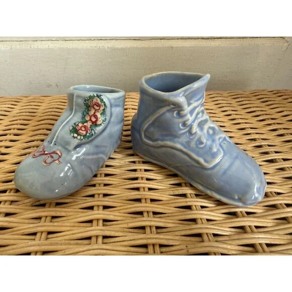 Vintage 50's Blue Shoe Pair Planter Vases Hand Painted Roses - Picture 5 of 13